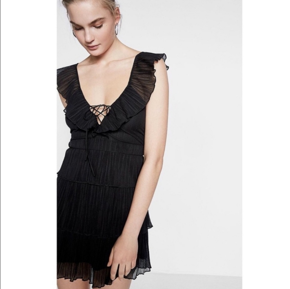Express Black V-Neck Lace-Up Fit & Flare Dress - Small